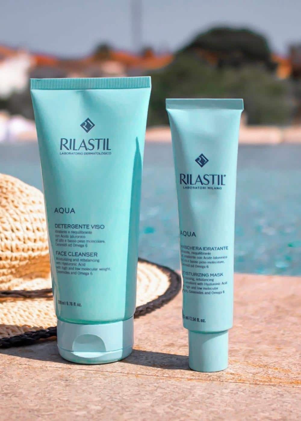 Rilastil Aqua emulzija za čišćenje lica nježno uklanja nečistoće, vlaži kožu i održava je svježom, čvrstom i mekom.