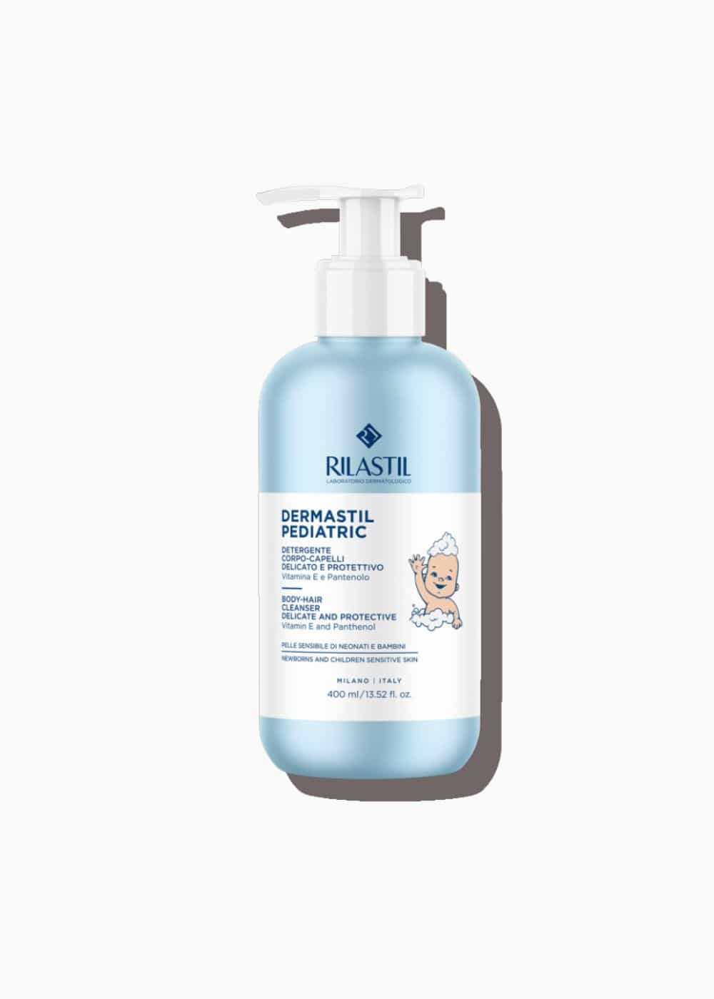 Rilastil Dermastil Pediatric šampon za tijelo i kosu - nježan proizvod za čišćenje i njegu osjetljive dječje kože i kose. Fotografija prikazuje proizvod u ambalaži te njegovu teksturu. Pharmagea nudi visokokvalitetne kozmetičke proizvode za njegu dječje kože.